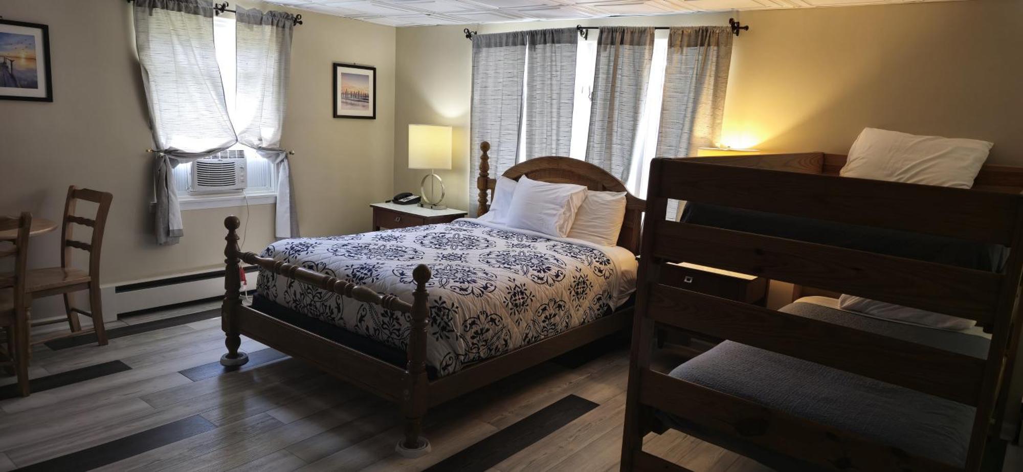 Rodeway Inn Formerly Camp Inn Lodge Oscoda Esterno foto