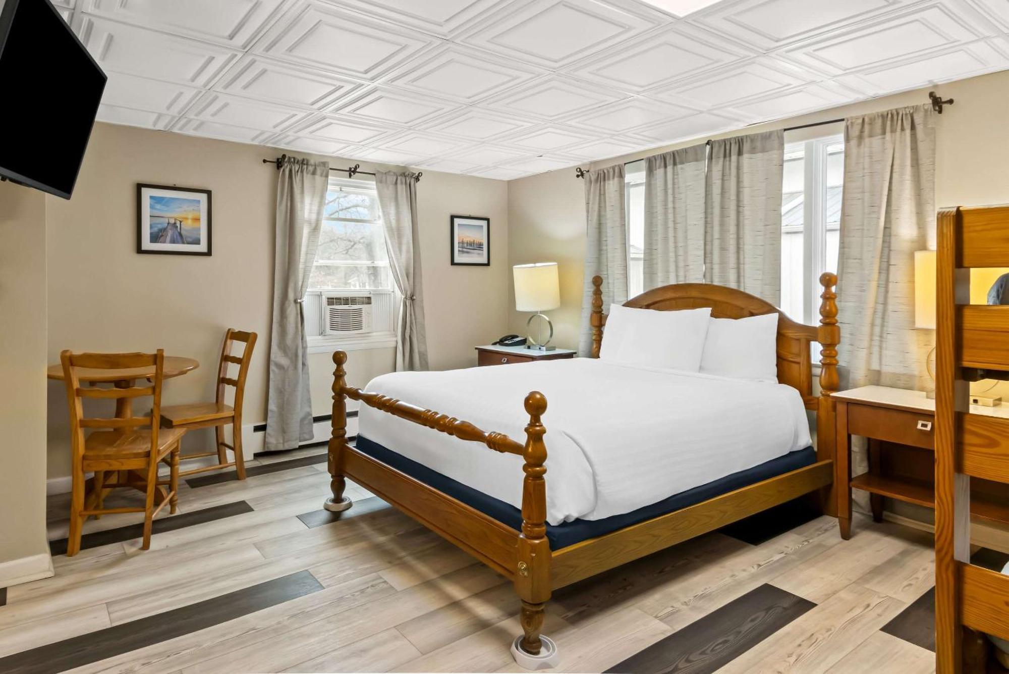 Rodeway Inn Formerly Camp Inn Lodge Oscoda Esterno foto