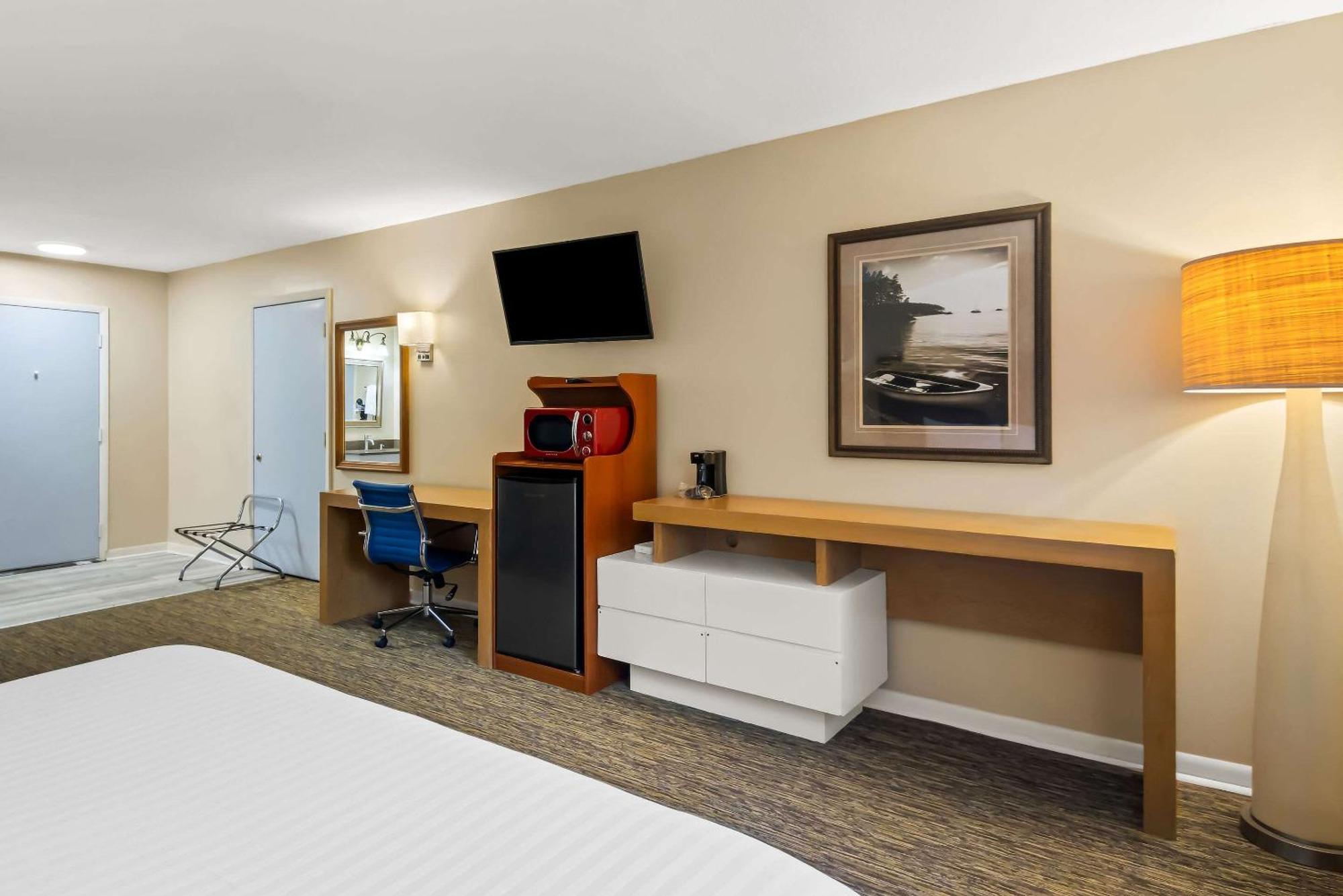 Rodeway Inn Formerly Camp Inn Lodge Oscoda Esterno foto